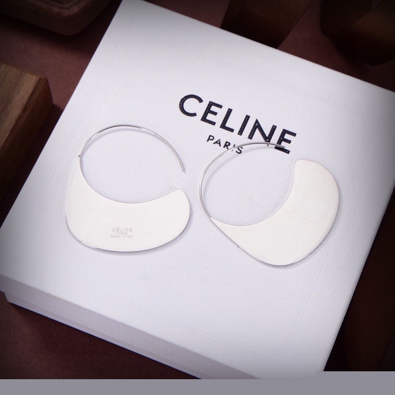 Ce**e earrings